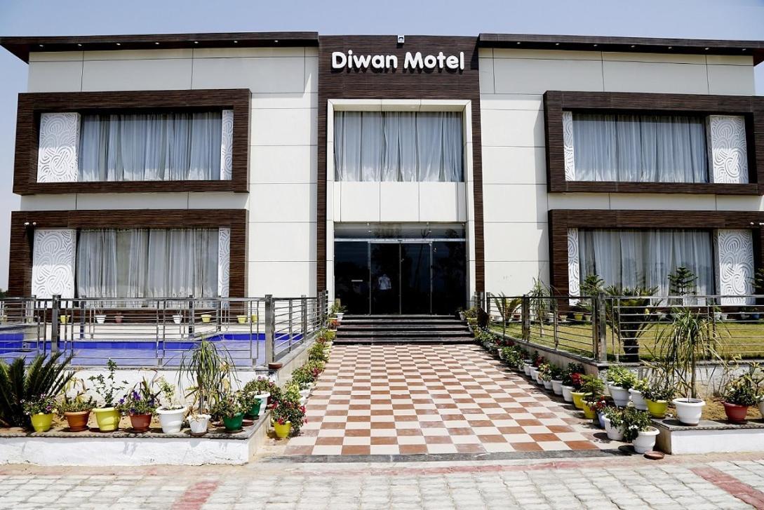 Diwan Hotel And Restaurant Surkhi 외부 사진