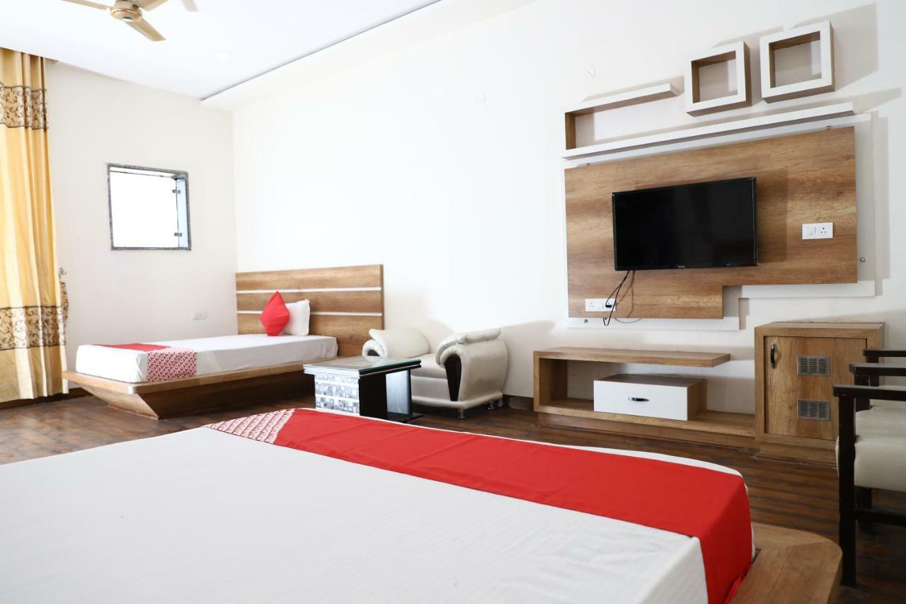 Diwan Hotel And Restaurant Surkhi 외부 사진