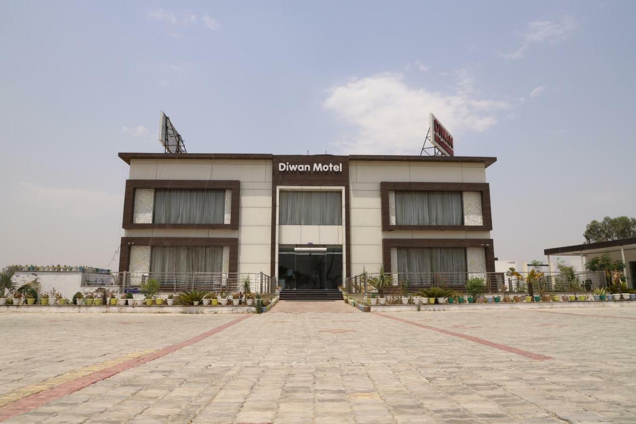 Diwan Hotel And Restaurant Surkhi 외부 사진