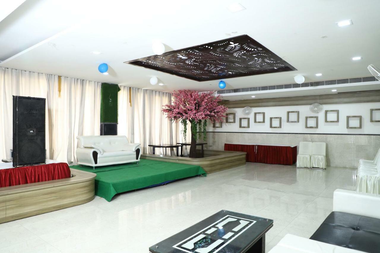 Diwan Hotel And Restaurant Surkhi 외부 사진